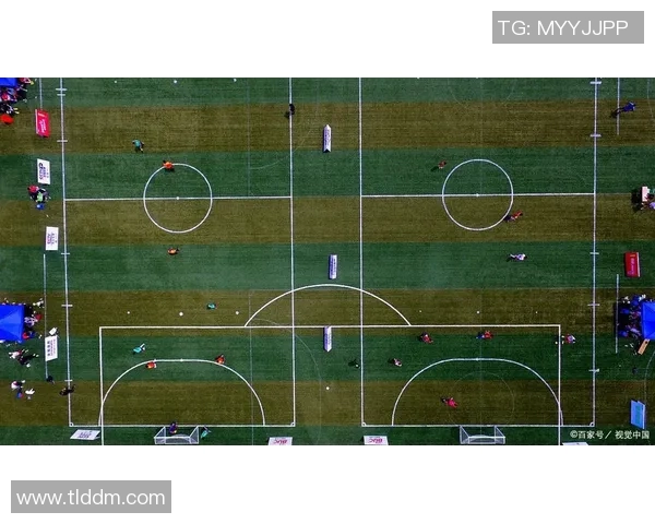 武汉足球队防反战术解析：如何在比赛中实现高效反击与稳固防守