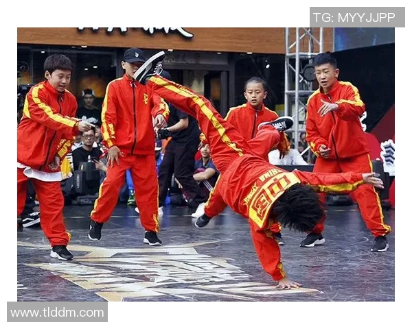 南京街舞队快攻战术揭秘：深入探讨街舞文化与团队协作的魅力