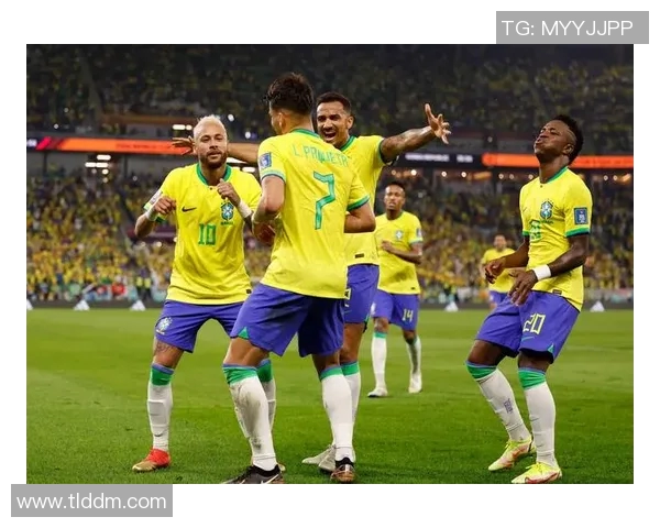 足坛巨星背后的传奇故事与奋斗历程揭秘